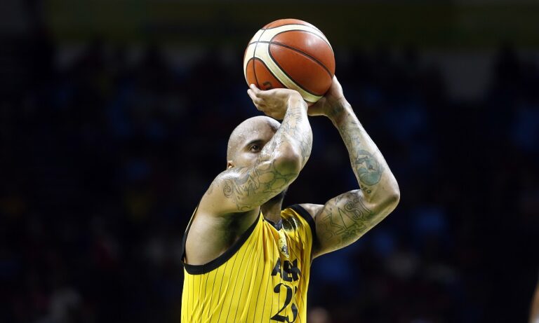 Θίοντορ: «Να είστε έτοιμοι, επέστρεψα» (pic)