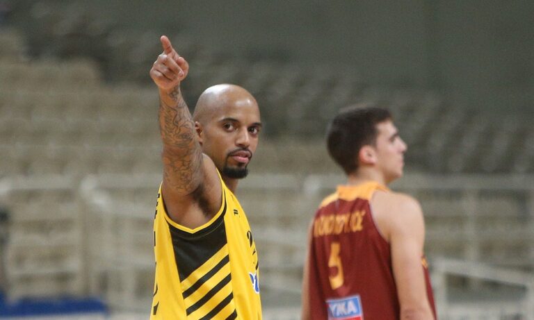 ΑΕΚ: «Στο πλευρό του Τζόρνταν»