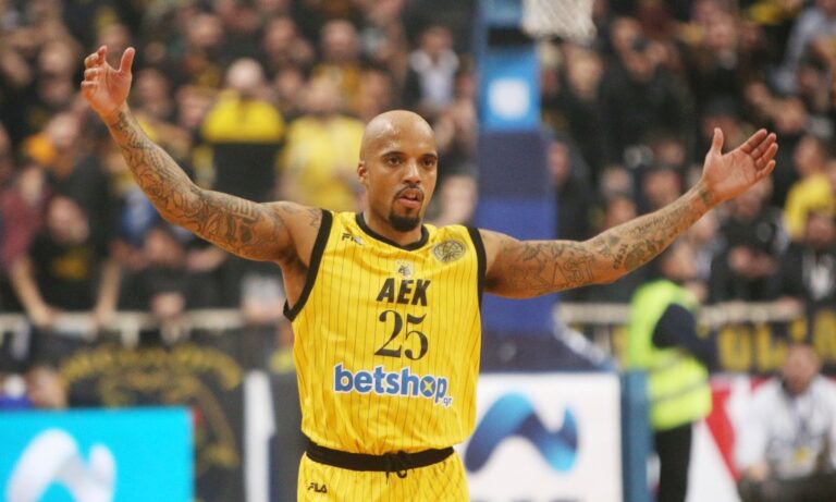 ΑΕΚ: Πρόβλημα με Θίοντορ