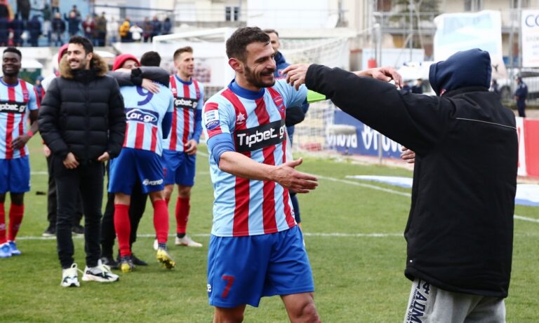 Κόρμπος: Τα βρήκε με Πανιώνιο και ανανεώνει