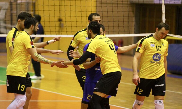 Volley League: H AEK γλιτώνει τα πλέι άουτ