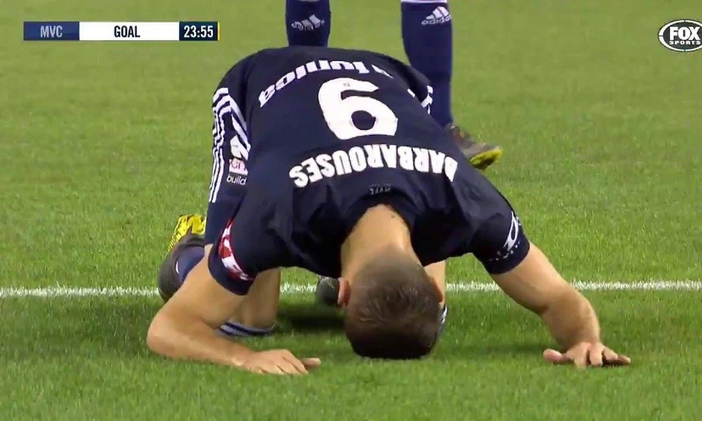 Μπαρμπαρούσης: Συγκλόνισε με τον «πανηγυρισμό» του (vid)