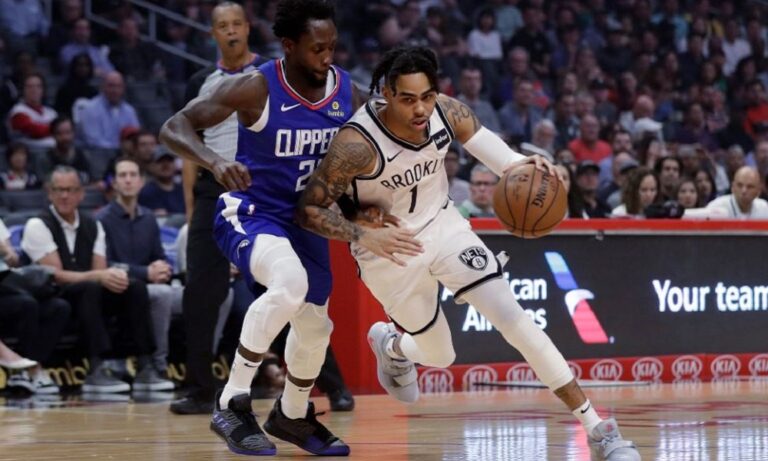 Κλίπερς: Συνεχίζουν ακάθεκτοι για τα πλέι-οφ