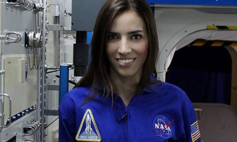 Ελένη Αντωνιάδου: Η ερευνήτρια της NASA, η πρώτη Ελληνίδα Barbie (vid)