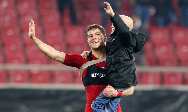 Ολυμπιακός: Το καλύτερο γκολ στο Καραϊσκάκη! (Video)