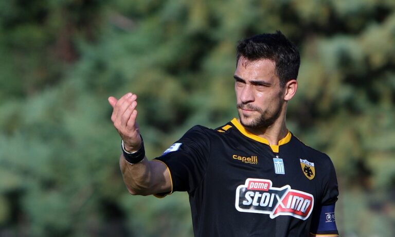 Λαμπρόπουλος: «Κοιτάζει» τις επιλογές του