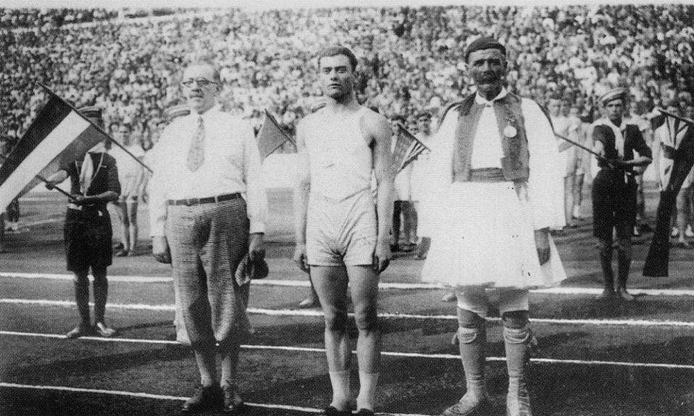 Σαν σήμερα: Ο Σπύρος Λούης γράφει ιστορία στην Αθήνα