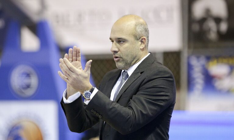 Λυκογιάννης: «Να περιορίσουμε τους πόλους έκφρασης επιθετικά της ΑΕΚ»