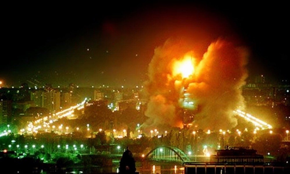 Σαν σήμερα 24/3: Το ΝΑΤΟ βομβαρδίζει την Γιουγκοσλαβία