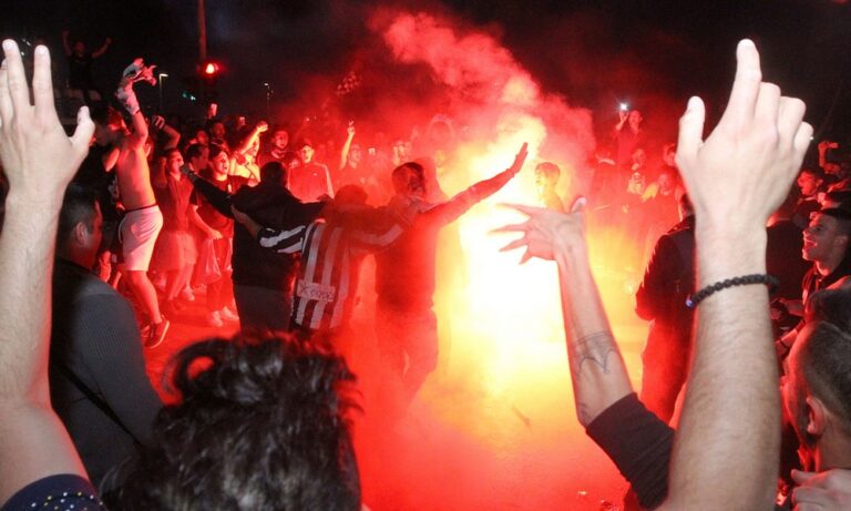 Όνειρο ζουν, μην τους ξυπνάτε!