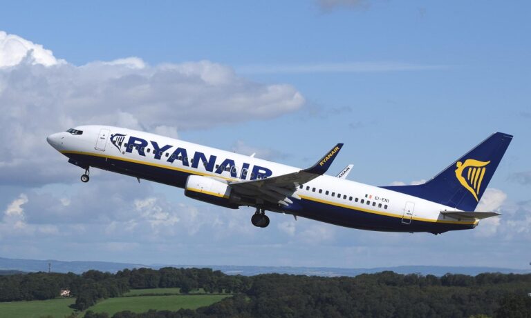 Ξύλο και δαγκώματα μύτης σε πτήση της Ryanair! (vid)