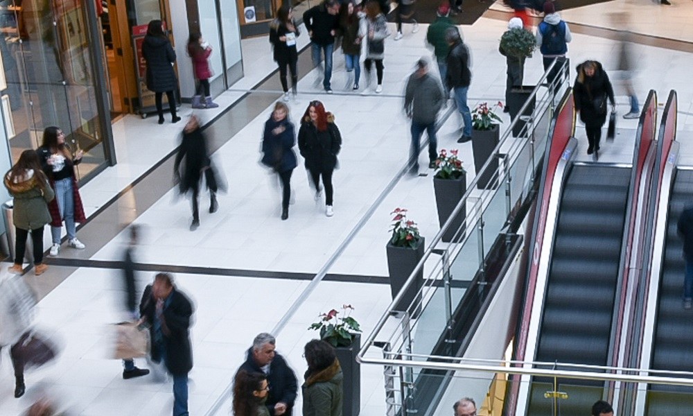 The Mall Athens: Γυναίκα έπεσε από τον 4ο όροφο και έχασε τη ζωή της