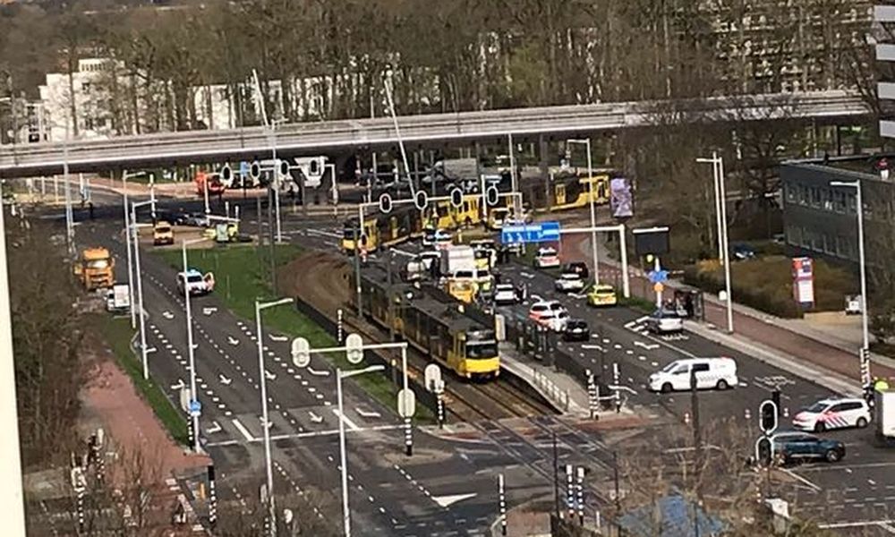 Ουτρέχτη: Αρκετοί τραυματίες από πυροβολισμούς μέσα σε τραμ