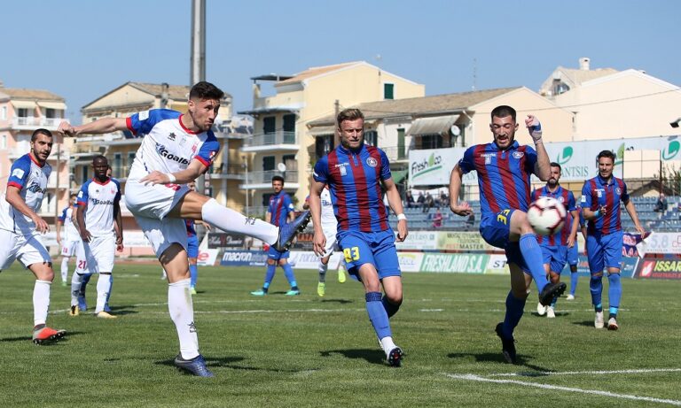 Όρθιος ο Βόλος στην Κέρκυρα (vid)