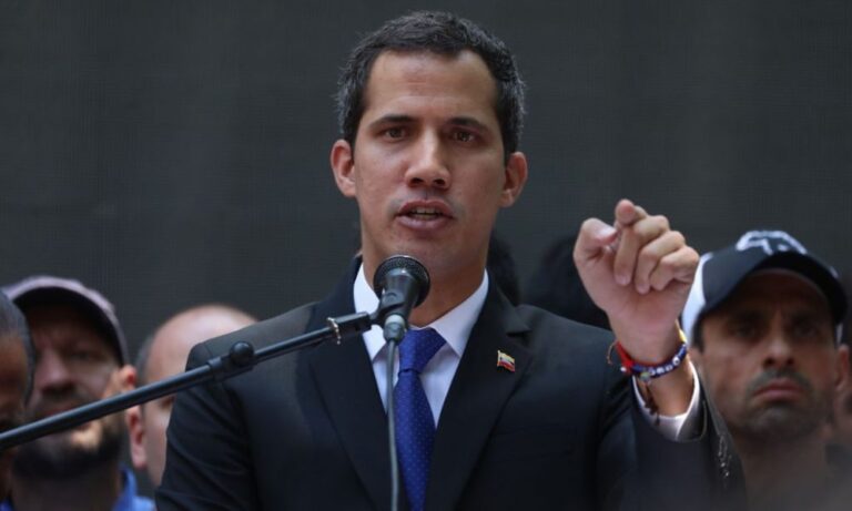 Βενεζουέλα: Ο Γκουαϊδό καλεί το στρατό σε εξέγερση