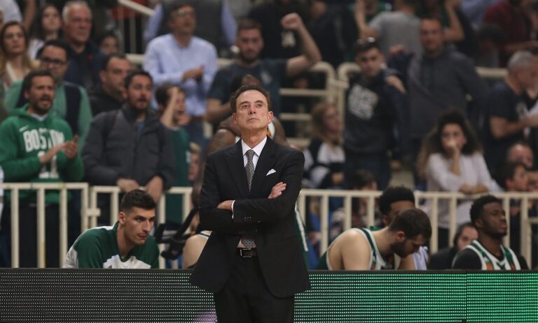 Πιτίνο: Ένα καπάκι για την τουαλέτα του!