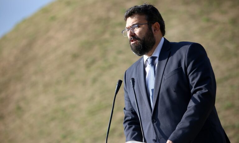 Η Ελλάδα είναι επίσημα συνδιεκδικήτρια των Euro 2028 και Μουντιάλ 2030