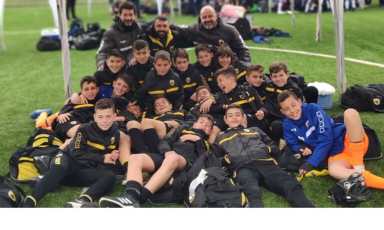 Σπουδαία στιγμή: Οταν οι μικροί του ΠΑΟΚ φώναζαν «ΑΕΚ-ΑΕΚ»!