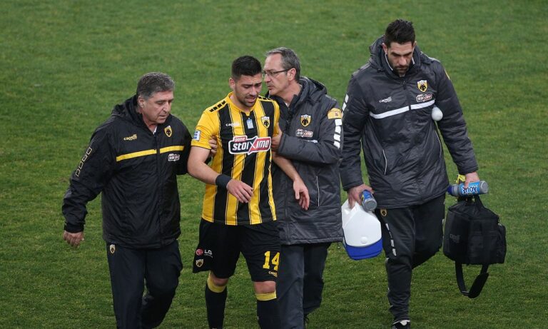 ΑΕΚ: Αποχαιρετά την Ένωση ο Καρβουνίδης