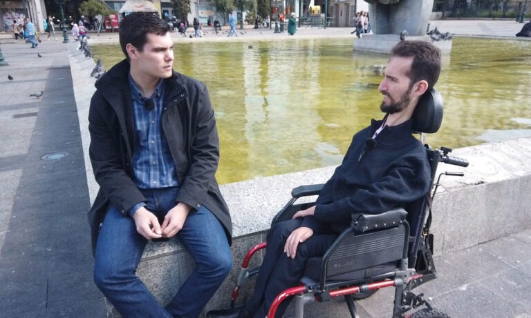 Στέλιος Κυμπουρόπουλος: «Φοβάμαι να ζήσω μια μέρα χωρίς έρωτα»