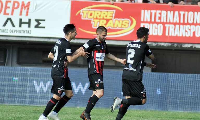 Παναχαϊκή: Με Πολίμο, Λουμπαρδέα στα Τρίκαλα