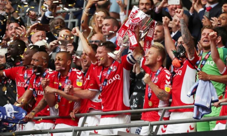 Τσάρλτον: Νίκη-θρίλερ και άνοδος στη Championship (vids)