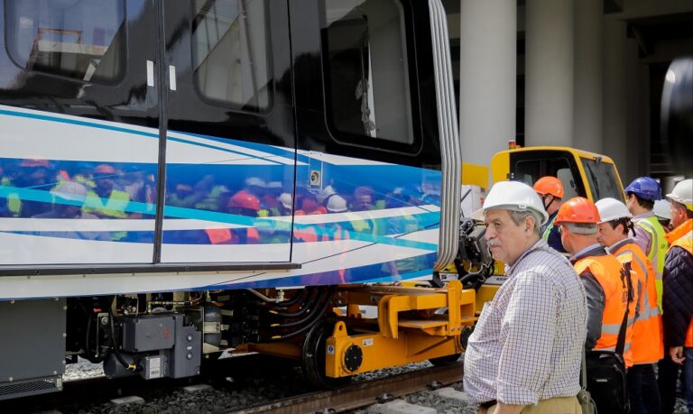 Μετρό Θεσσαλονίκης: Απίστευτο! Βανδάλισαν τα βαγόνια