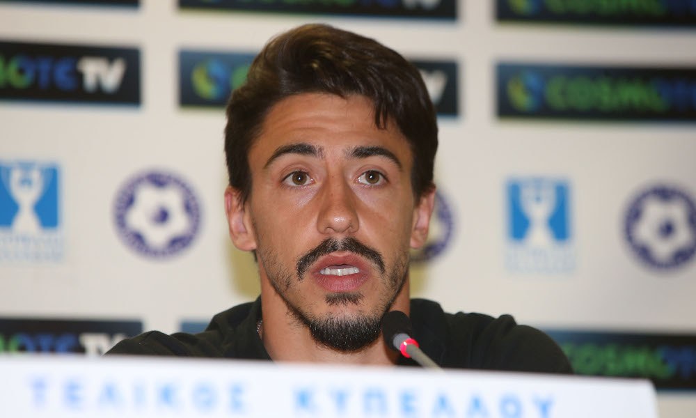 Σιμόες: «Θα πεθάνω στο γήπεδο για την ΑΕΚ και τον Μανόλο»