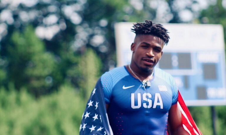 ΗΠΑ: Σπρίντερ καρφώθηκε από ακόντιο!