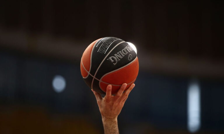 Τα έσοδα του αγώνα για τη μικρή Αλεξία που χτυπήθηκε από σφαίρα το Πάσχα