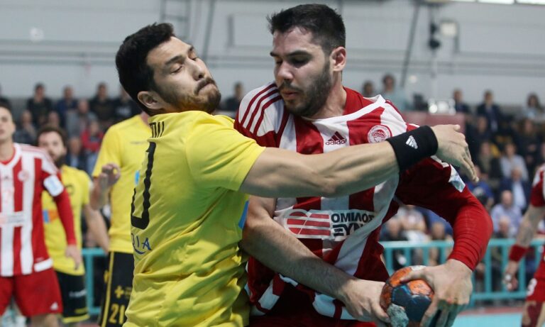 Ολυμπιακός – ΑΕΚ: Άναψαν τα αίματα μεταξύ των παικτών