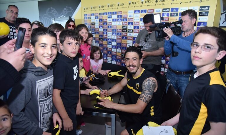 Η «Κερkidα ΟΠΑΠ» εύχεται χρόνια πολλά σε όλες τις μαμάδες