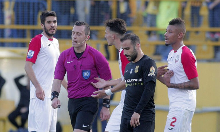 Έλεγχος διαιτησίας: Φινάλε με λάθη σε «Βικελίδης» και Ριζούπολη