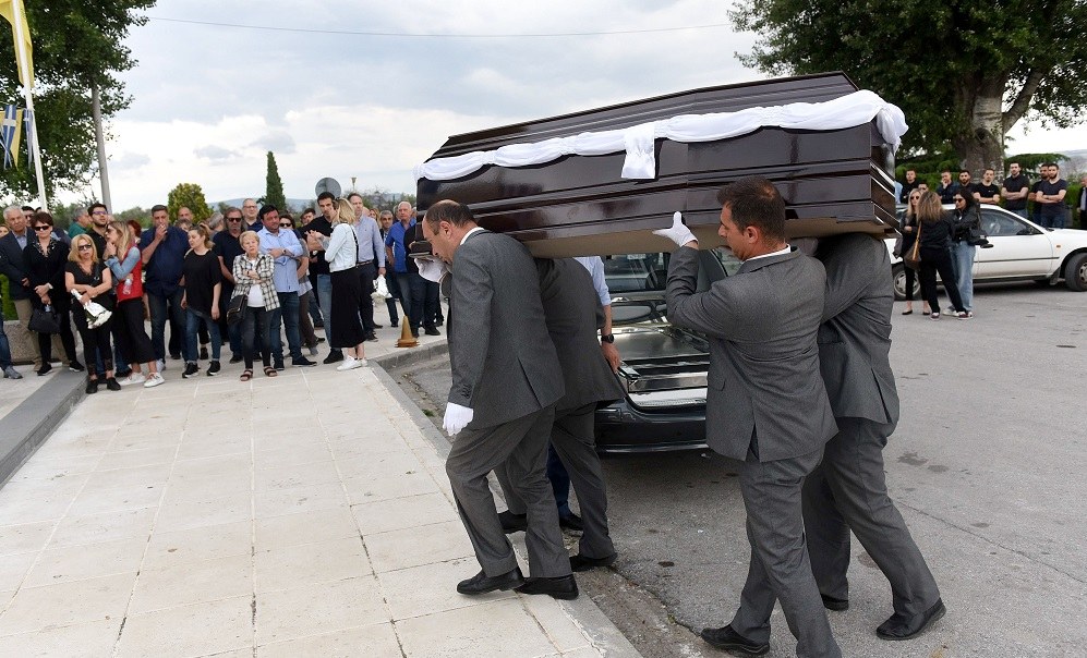 Ξενίδης: «Βουβός» πόνος στην κηδεία του (pics)
