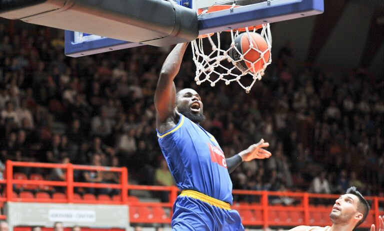 Περιστέρι: Μένει ο Μπεν Μπεντίλ για έναν ακόμη χρόνο