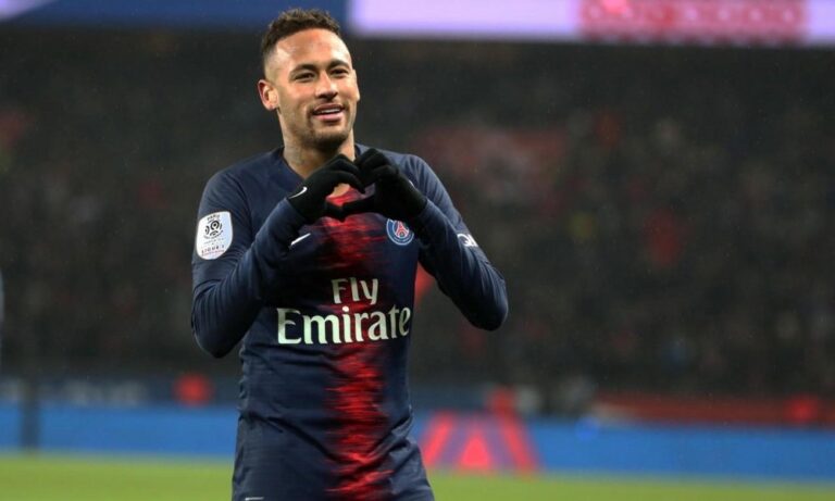 Νεϊμάρ: Ανοιχτή σε πώληση η Παρί Σεν Ζερμέν