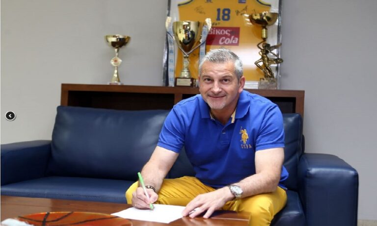 Ζούρος: Ανέλαβε το Περιστέρι κι επίσημα