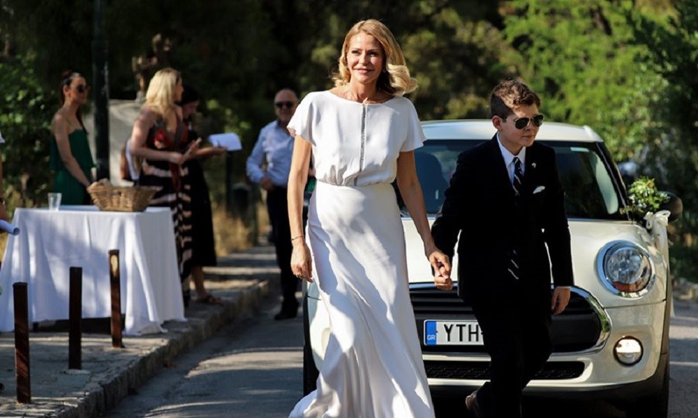 Βασίλης Κικίλιας και Τζένη Μπαλατσινού: Σήμερα γάμος γίνεται!