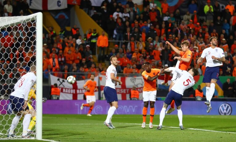 Ολλανδία – Αγγλία 3-1: Οι «οράνιε» στον τελικό με ανατροπή