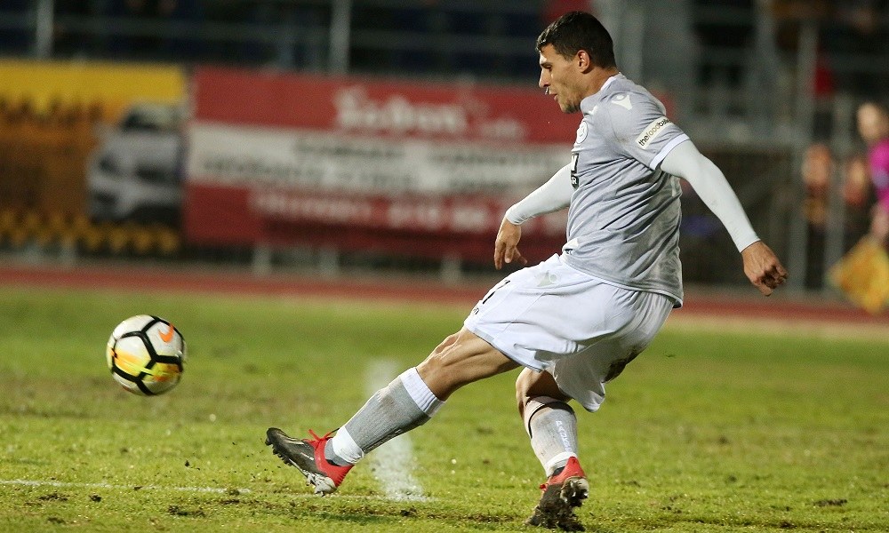 Καρέλης: Ψάχνει το restart στην Ολλανδία