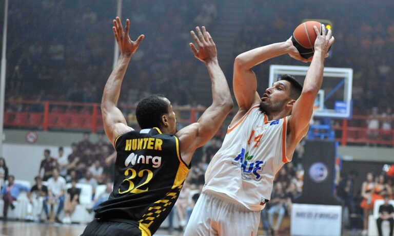 Κασελάκης: «Θίχτηκε ο εγωισμός μας, συνεχίζουμε δυνατά»