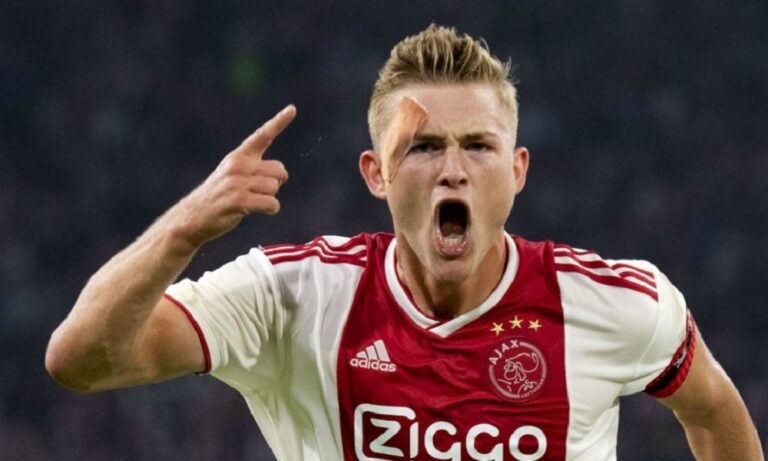 Ντε Λιχτ: Έριξε άκυρο και στην Μπαρτσελόνα