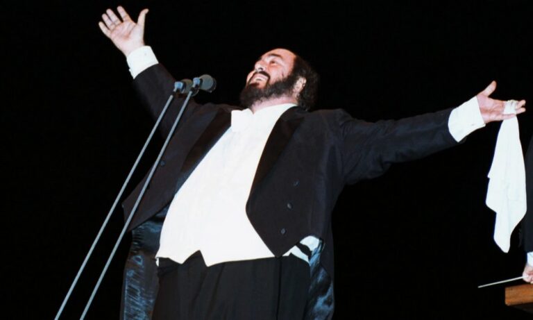 Παβαρότι: Η ζωή του γίνεται ντοκιμαντέρ (vid)