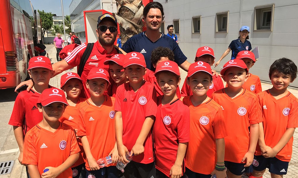 Ολυμπιακός camp 2019: Βαλμπουενά και Ομάρ με τα παιδιά!