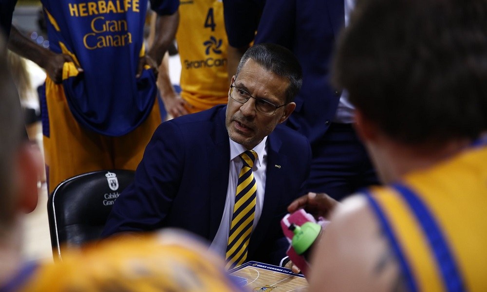 Γκραν Κανάρια: Τέλος ο Μαρτίνεθ (pic)