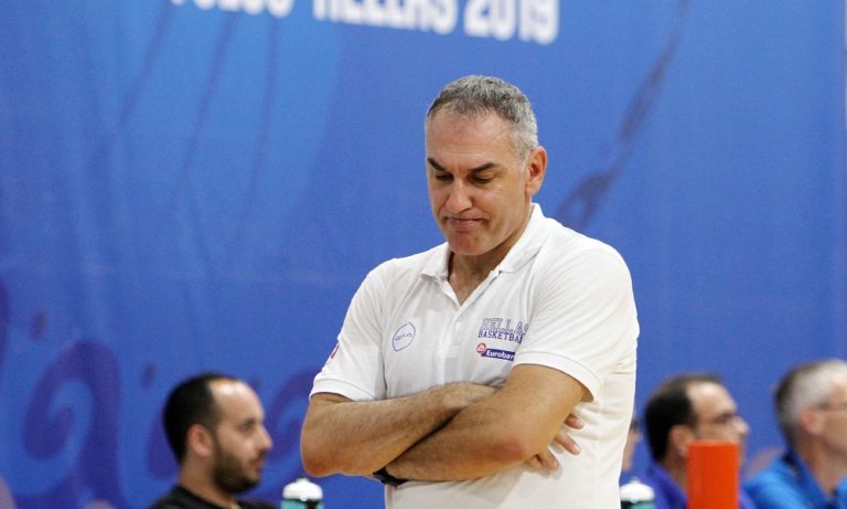 Βλασσόπουλος: «Ήμασταν πολύ κακοί σε άμυνα κι επίθεση»