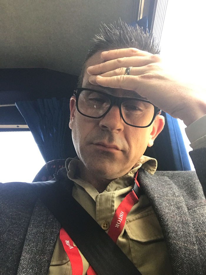 ‘Ενας μπαμπάς που … “σκίζεται” για την κόρη του