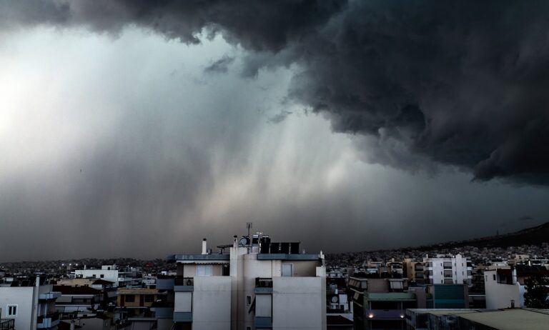 Καιρός: Έρχεται ο «Αντίνοος» -Βροχές και καταιγίδες