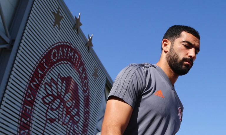 Ολυμπιακός: Ο Μεριά στη λίστα για Πλζεν