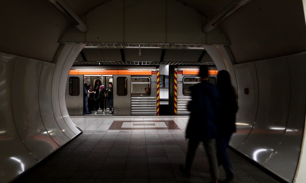 Μετρό: Συναγερμός για ύποπτη βαλίτσα